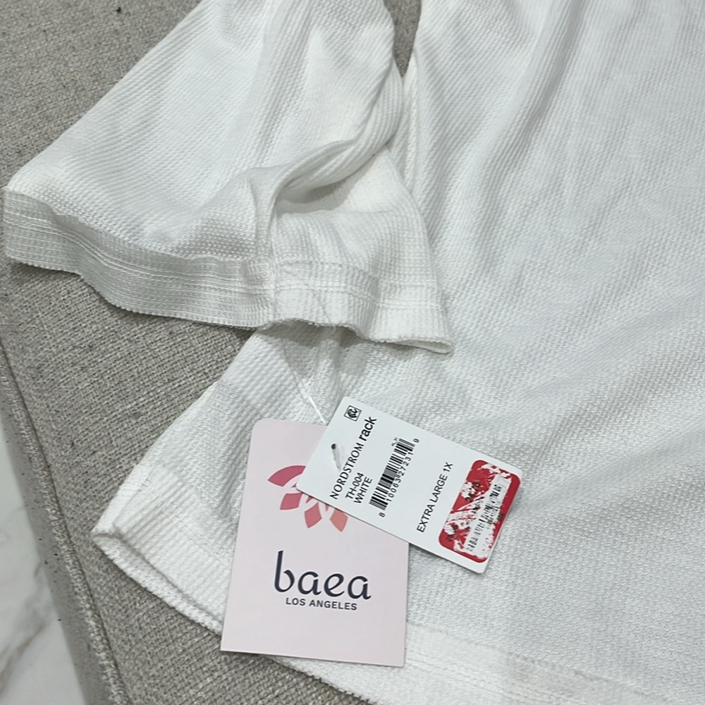 Baea Womens White Flare Sleeve V Neck Waffle Knit Thermal Top Shirt Size XL. - Picture 4 of 6
